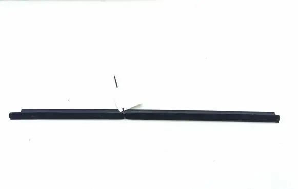 Mercedes-Benz S W140 Rubber seal front door window/glass 