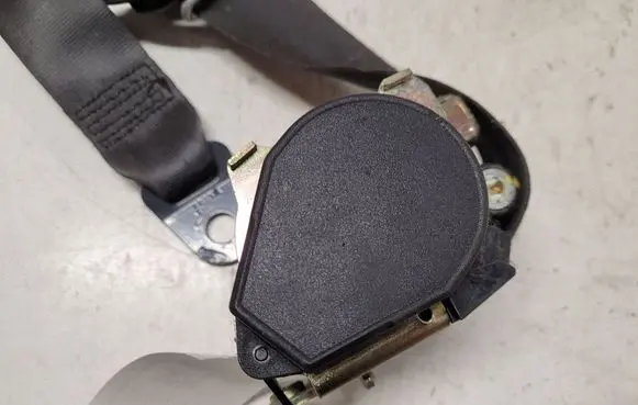 Peugeot 307 Front seatbelt