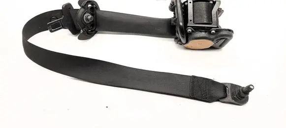 Mercedes-Benz B W246 W242 Front seatbelt 307068099228