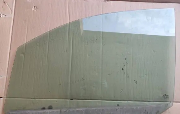 Volkswagen Caddy Front door window/glass (coupe) 