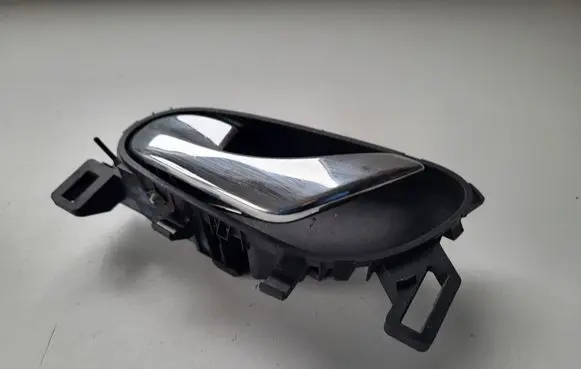 Nissan Qashqai Front door interior handle