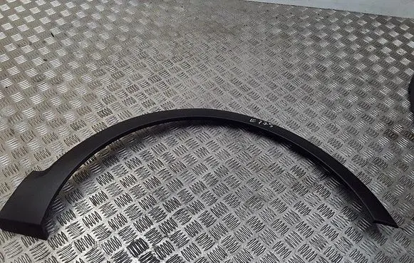 Renault Captur Front arch trim 033089