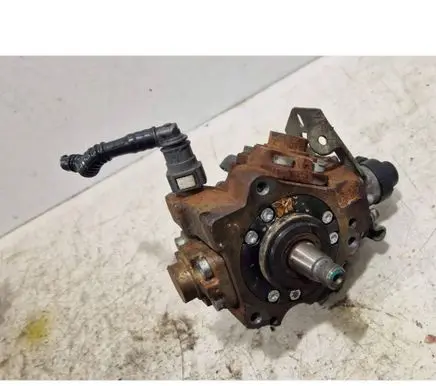 Ford Focus Fuel injection high pressure pump 9656300380 0445010102