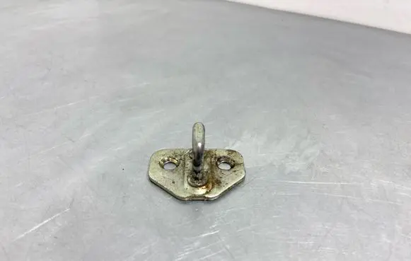 Jeep Grand Cherokee Trunk lock loop 