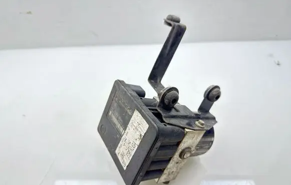 Ford Kuga I ABS Pump 10096001433