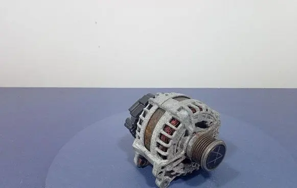 Volkswagen Passat Alltrack Generator/alternator 05L903026B