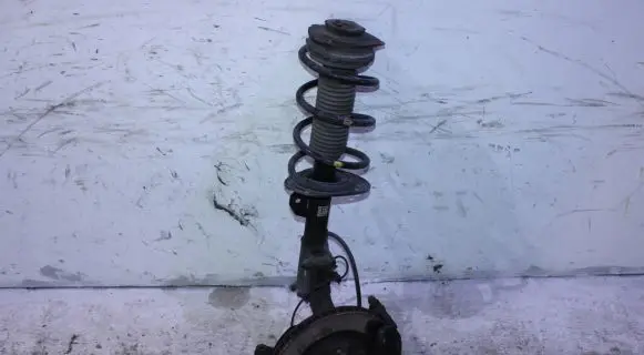 Nissan X-Trail T31 Front wheel hub spindle knuckle