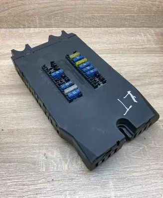 Mercedes-Benz Sprinter W901 W902 W903 W904 Fuse module 0005400650 08501002