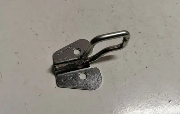 BMW X1 F48 F49 Tailgate lock loop/hook striker 7211294