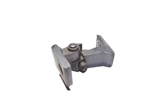 Volkswagen Jetta VI Front door upper hinge 8K0831401H