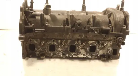 Opel Astra H Engine head 55193111