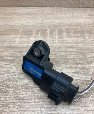Opel Vectra C Air pressure sensor 0281002437 WithPlug