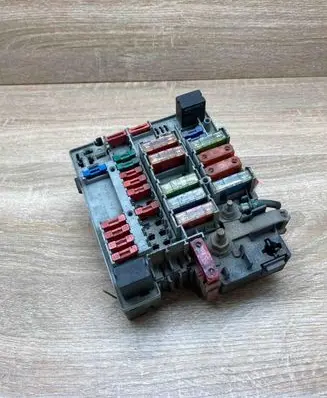 Peugeot 607 Fuse box set 96280244