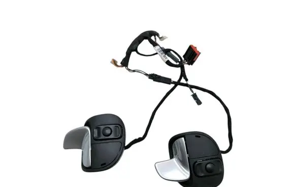 Steering wheel buttons/switches