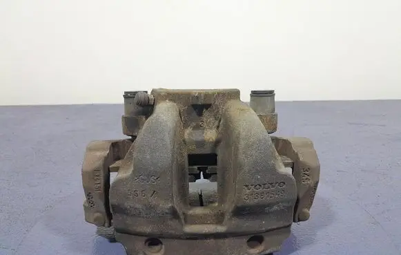Volvo XC90 Front brake caliper 31381549