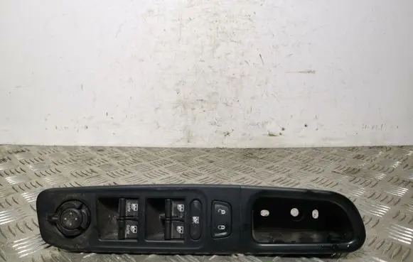 Jeep Renegade Electric window control switch 07356458350