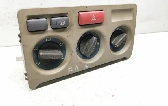 Skoda Fabia Mk1 (6Y) Climate control unit W963999A