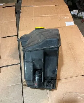 Mazda 6 Windshield washer fluid reservoir/tank 855541054