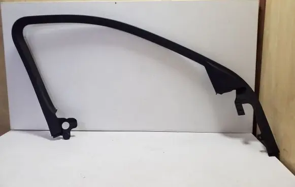 Jeep Cherokee Other front door trim element 1UJ43TRMAA