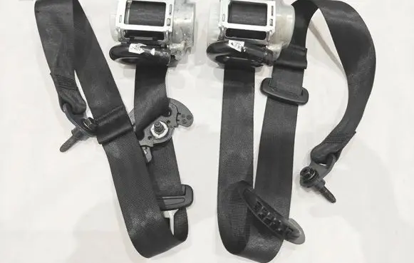 Peugeot Rifter Front seatbelt 98172303XX 65848 34236815G