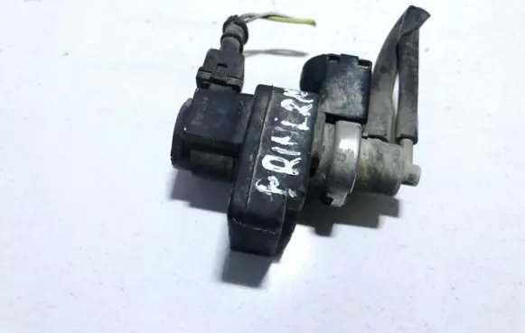 Nissan Primera Turbo solenoid valve