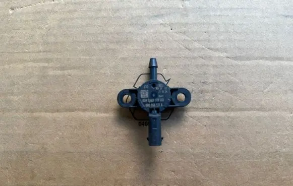 Audi A4 S4 B9 Airbag deployment crash/impact sensor 8W0959121A