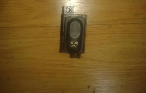 Renault Laguna I Electric window control switch 047