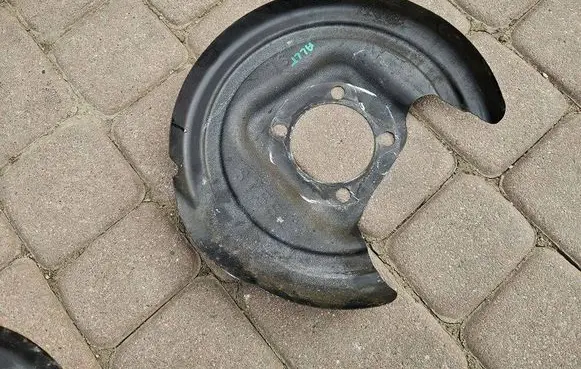 Opel Astra L Rear wheel hub 9829261780