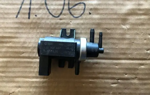 Audi A4 S4 B8 8K Turbo solenoid valve 1J0906627 72290320 01T311