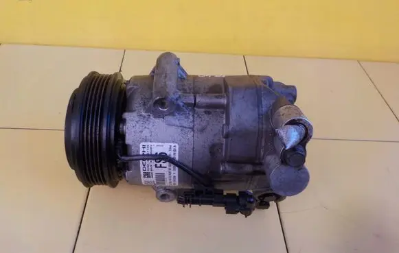 Opel Astra J Air conditioning (A/C) compressor (pump) 13412250 SPREZARKA KLIMATYZACJI