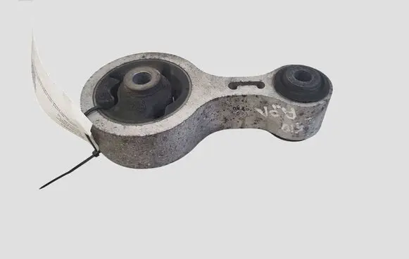 Mazda 6 Engine mount bracket