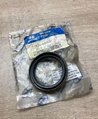 Hyundai H-100 Rear wheel ball bearing 5183044000