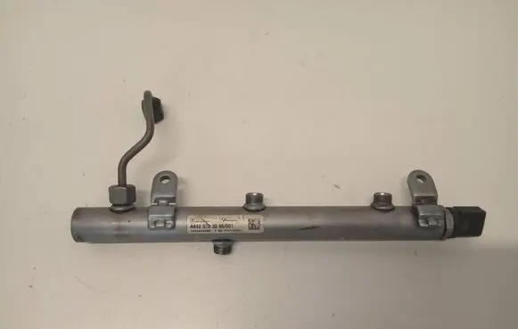 Mercedes-Benz S W222 Fuel main line pipe A6420703095 1402400490