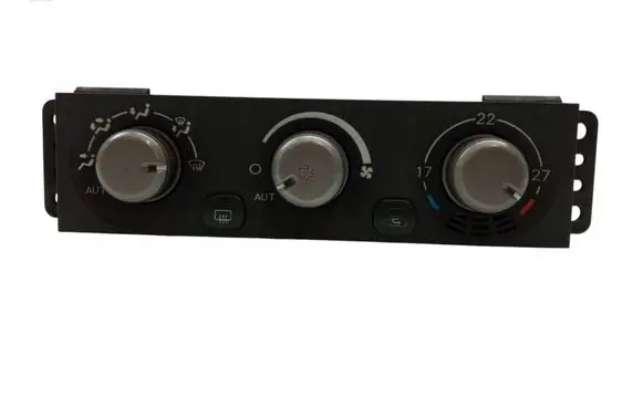 Mitsubishi Pajero Climate control unit MR958005