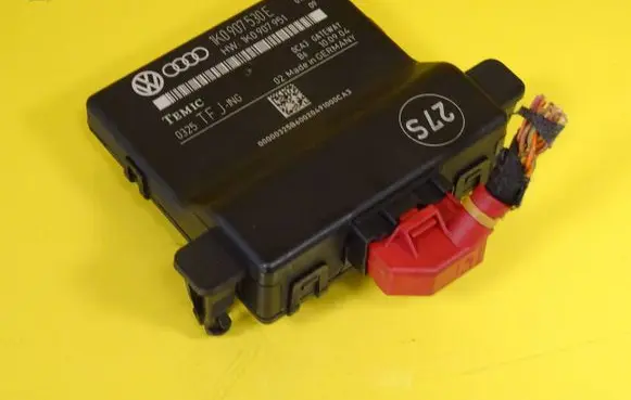 Volkswagen Golf V Gateway control module 1K0907530E