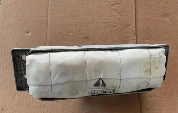 Audi A6 S6 C6 4F Passenger airbag 4F2880204E
