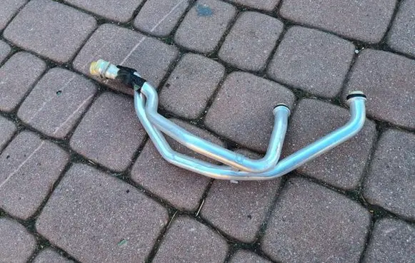 Opel Astra J Heater radiator pipe/hose 881060997