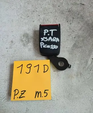 Citroen Xsara Picasso Rear seatbelt buckle 042001
