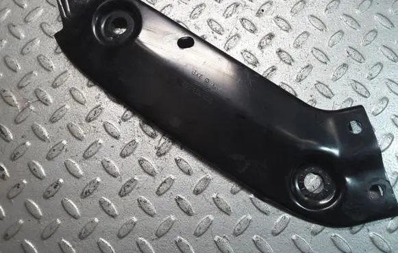 Volkswagen Jetta VI Top upper radiator support slam panel 5C6805932