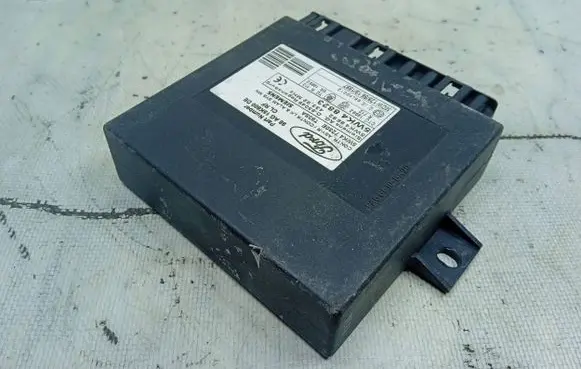 Ford Focus Comfort/convenience module 98AG15K600DE 5WK48682 5WK47230E