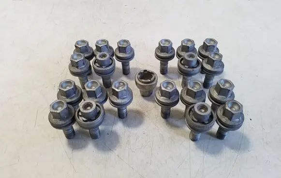 Citroen C5 Aircross Nuts/bolts 