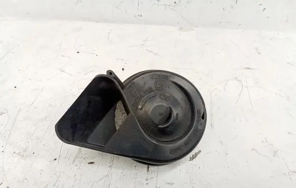 Audi A8 S8 D4 4H Horn signal
