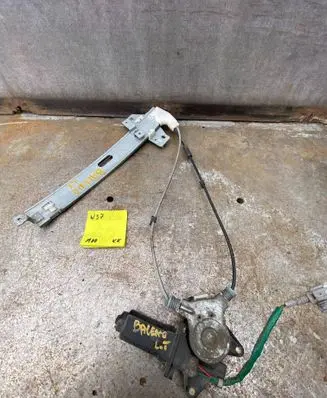 Suzuki Baleno EG Rear door window regulator with motor 