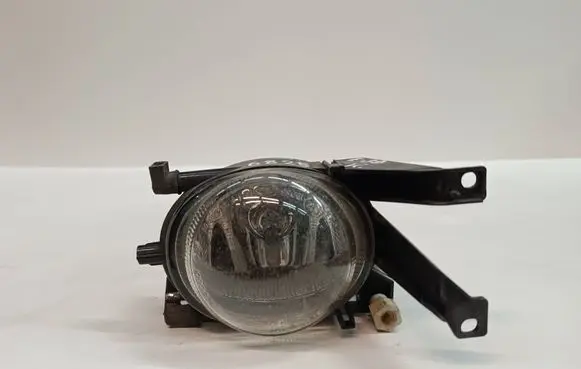 BMW 5 E39 Front fog light 6825 99061