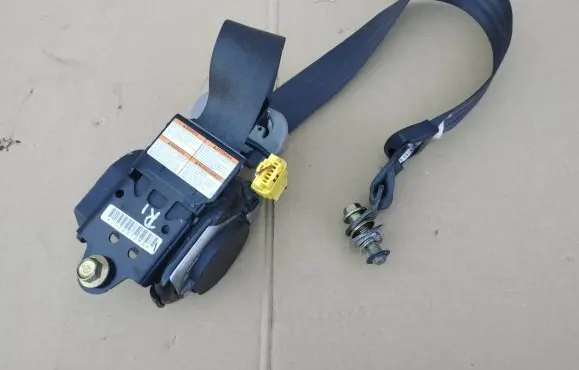 Honda Accord Front seatbelt 0432072