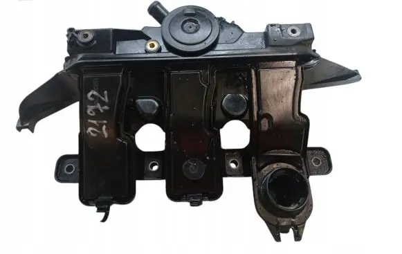 Opel Vivaro Rocker cam cover 