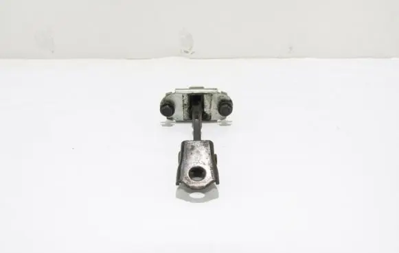 Nissan Qashqai+2 Rear door check strap stopper Nėra
