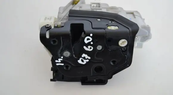 Subaru Outback Rear door lock JA63C4839016C