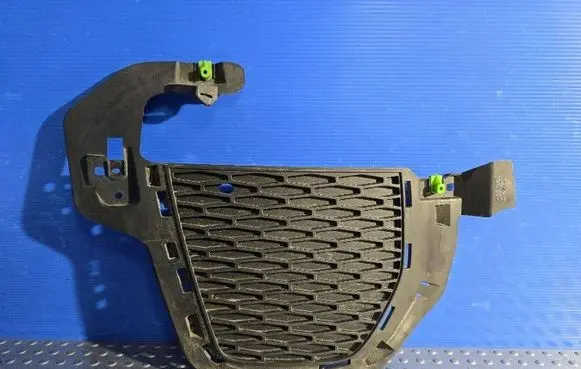 Front bumper lower grill