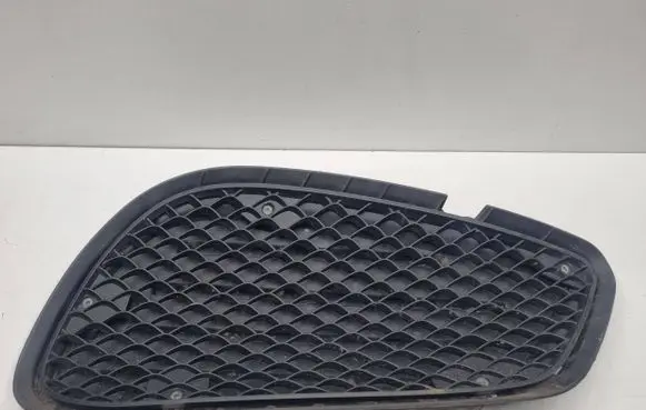 Mercedes-Benz E W212 Front bumper lower grill A2128852823 2128852823